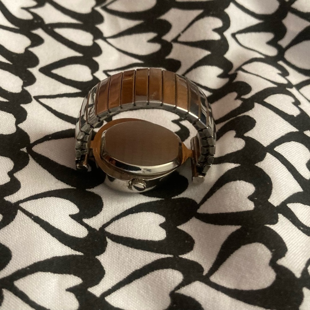 VINTAGE SILVER SHANNONS HEART SHAPED RING WATCH - Picture 3 of 5